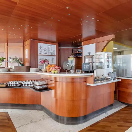 B&B Hotel Modena Модена