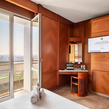 Szálloda B&B Hotel Modena