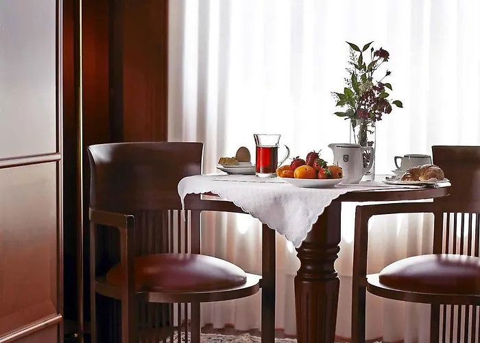 B&B Hotel Modena Hotell Modena